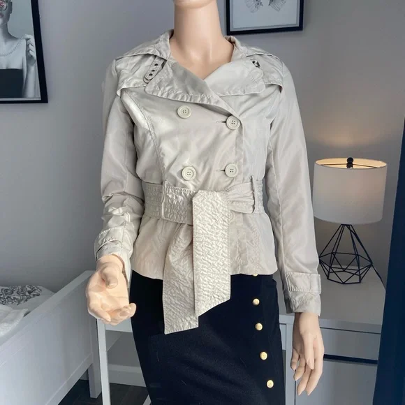 Zara Jacket - Picture 2 of 8